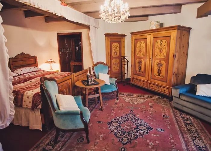 La Crestolina Bed & Breakfast Ala di Stura